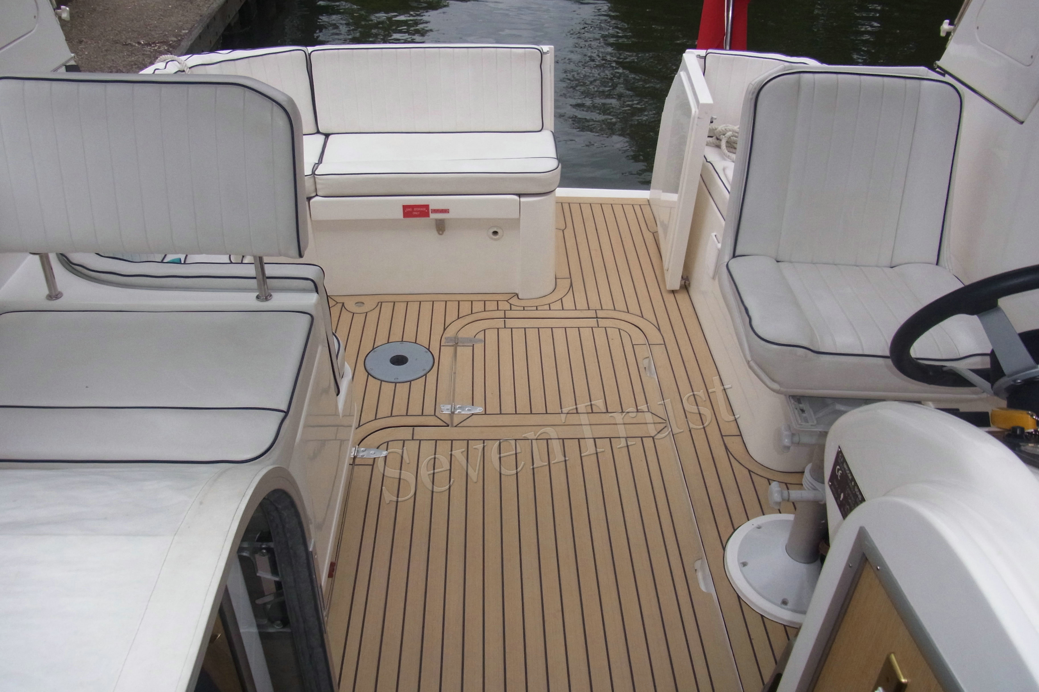 synthetic teak deck project in France